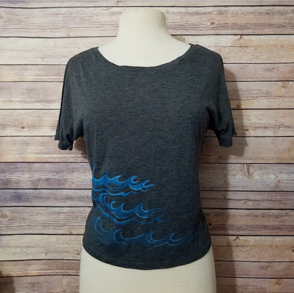 Hawaii Wave Open Back Shirt